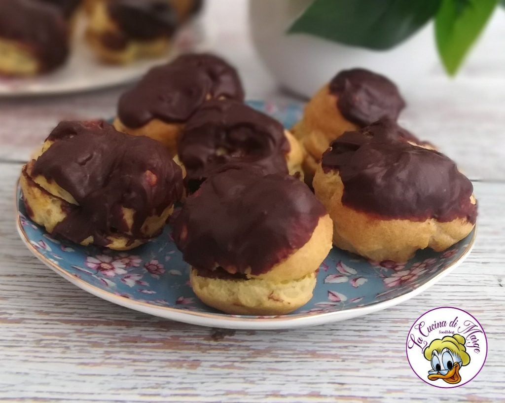 buñuelos con crema de chocolate