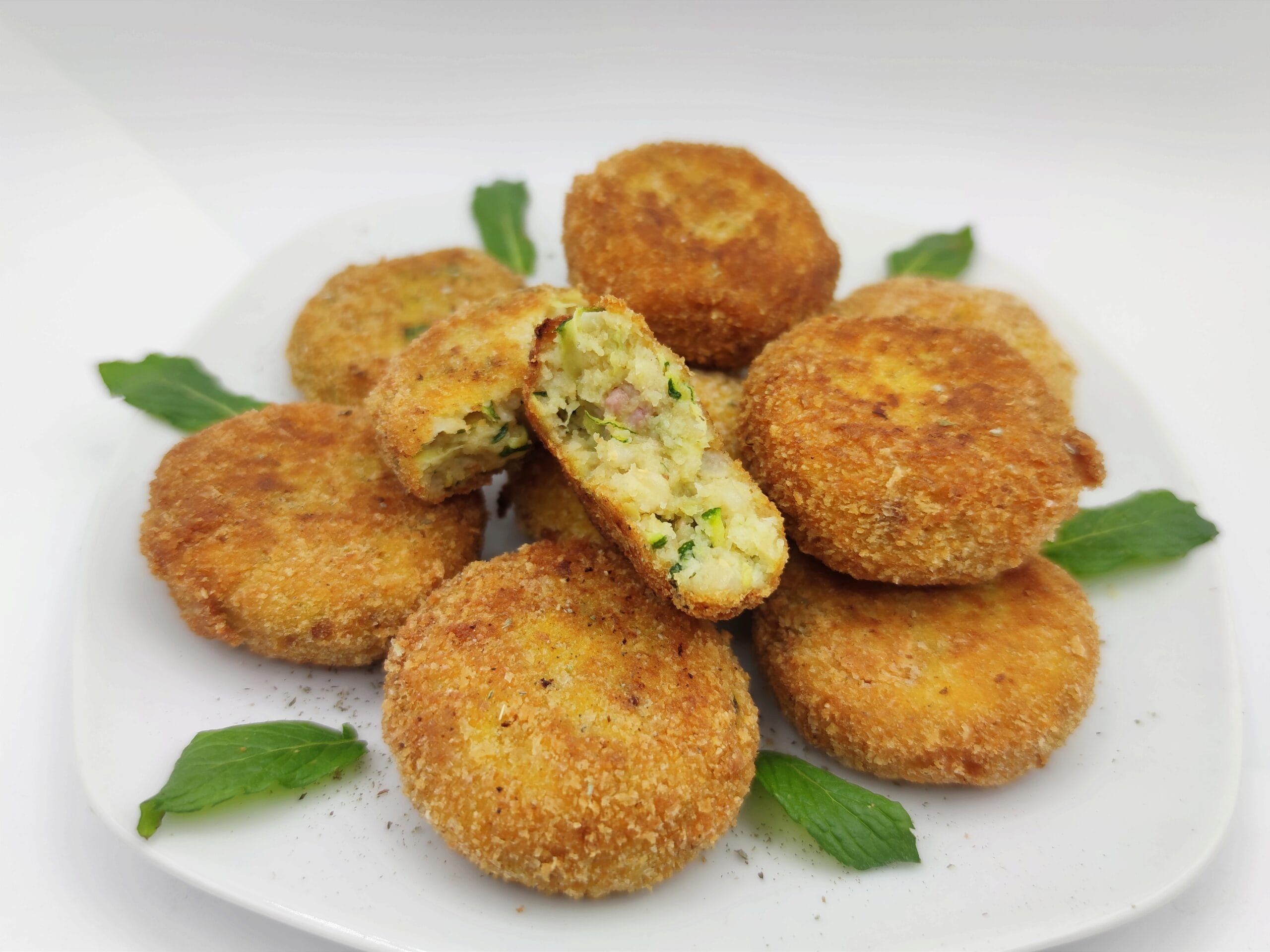 Albóndigas de trigo cocido con calabacín y panceta