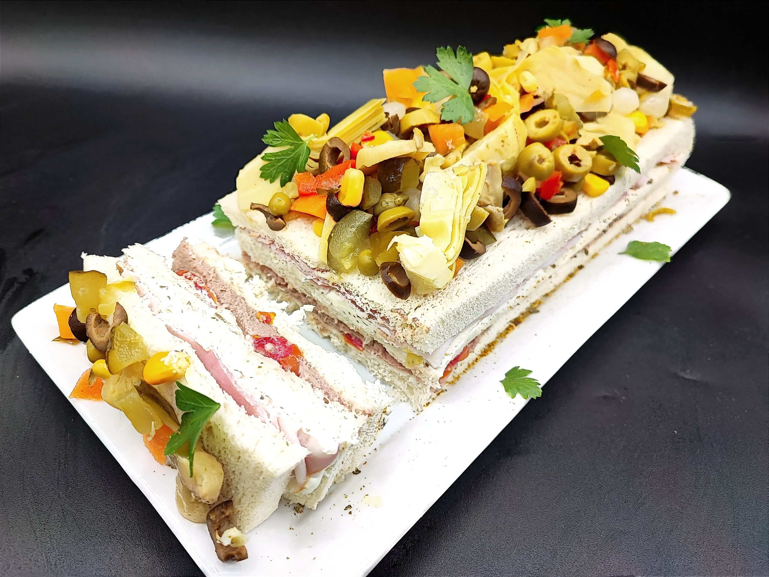 Tarta salada de pan de molde
