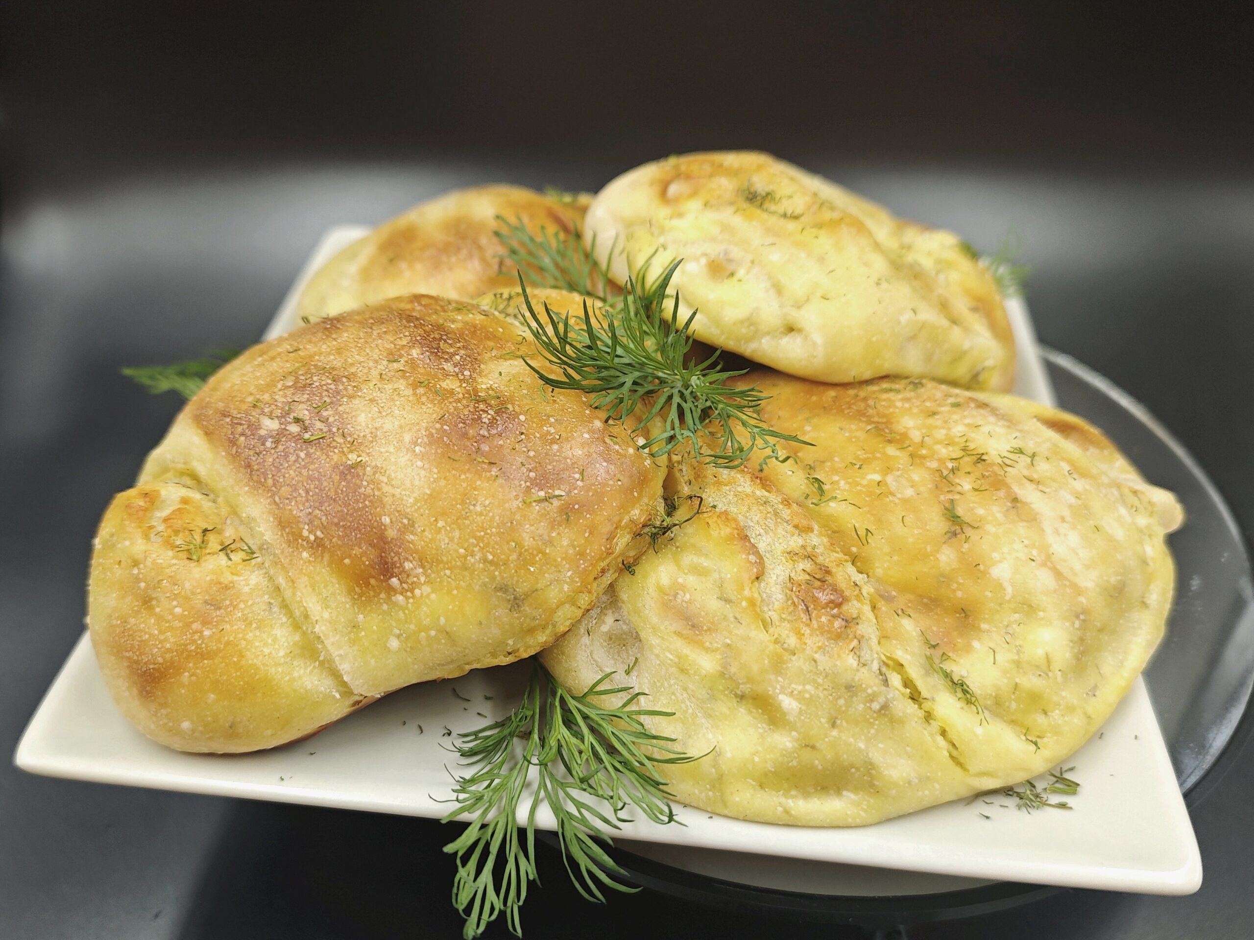 Bolsillos salados con queso