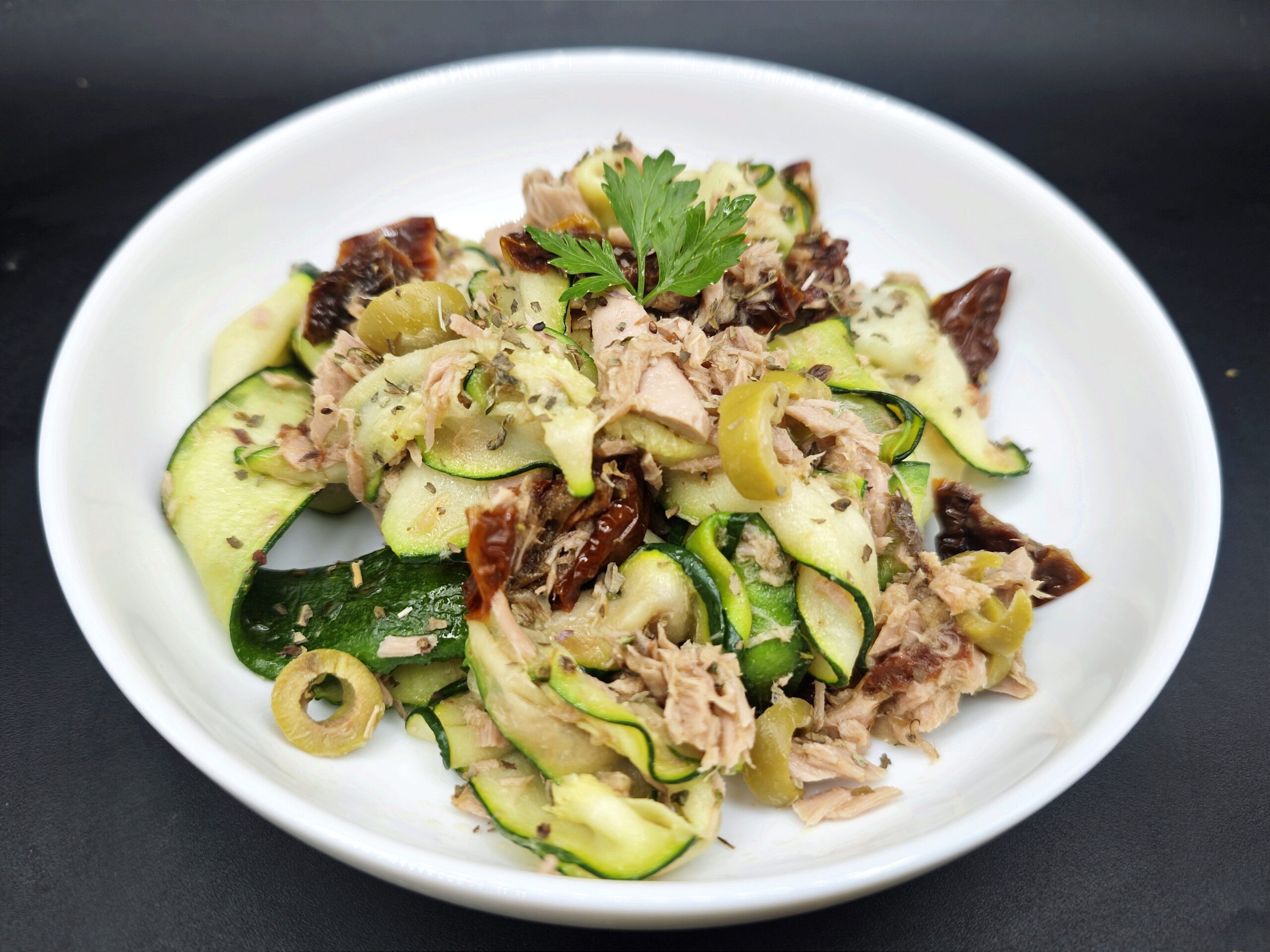 Ensalada de calabacín y atún