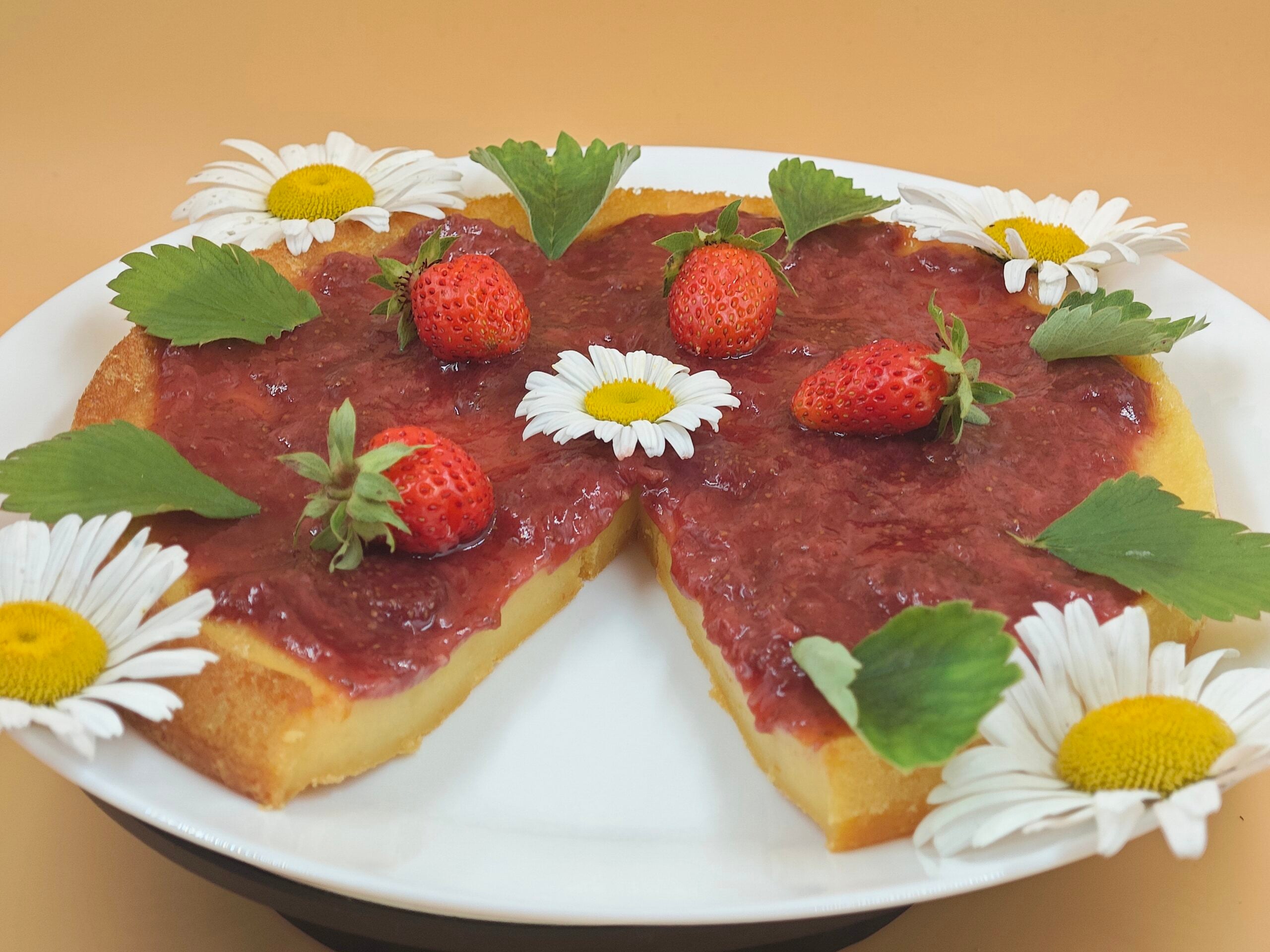 Tarta de yogur y fresas sin harina