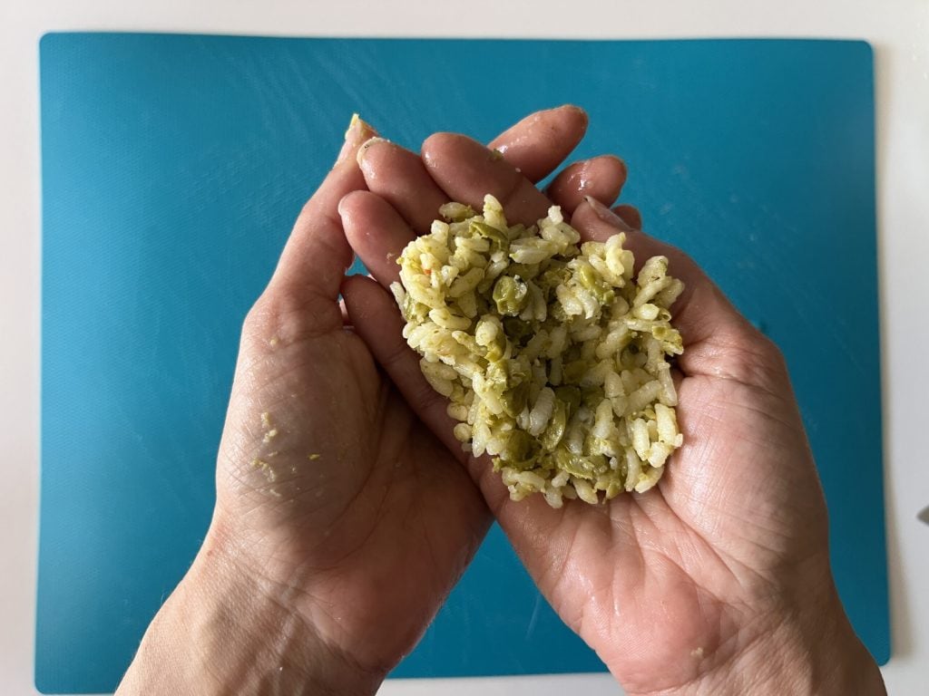 cómo dar forma a los arancini