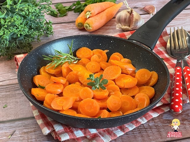 RECETA ZANAHORIAS A LA SARTÉN acompañamiento fácil y económico