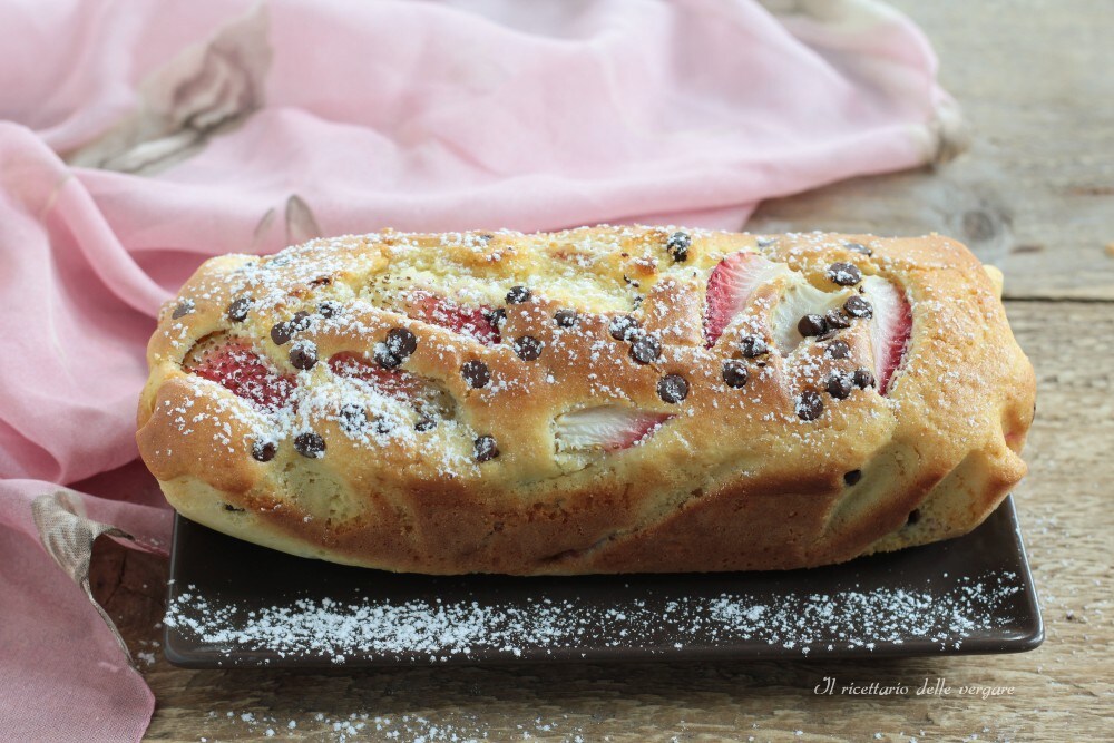 Plumcake con fresas y chocolate