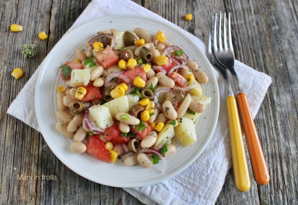 Ensalada de alubias blancas tomate cherry patatas