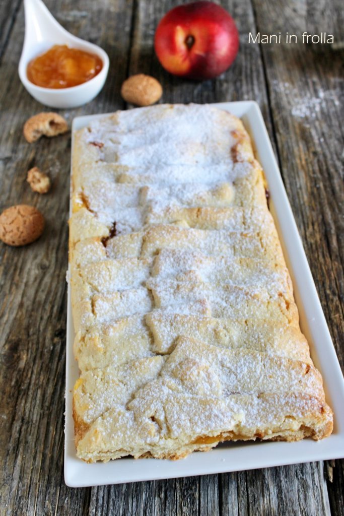 Strudel de masa quebrada con Melocotones y Amaretti