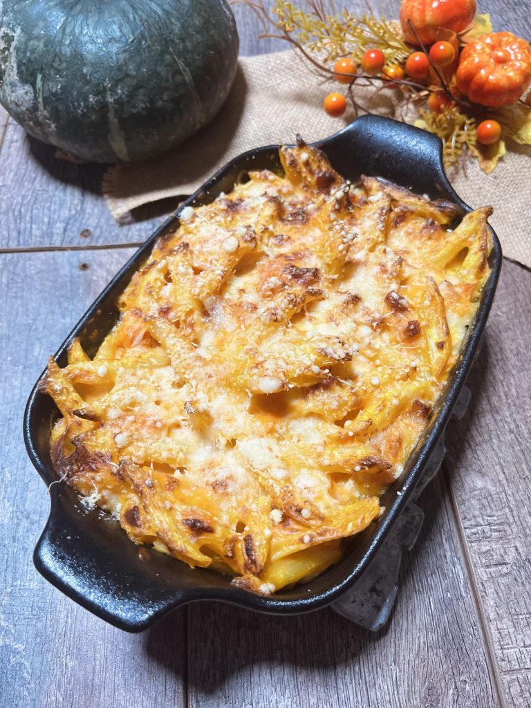 pasta al horno con crema de calabaza y panceta dulce