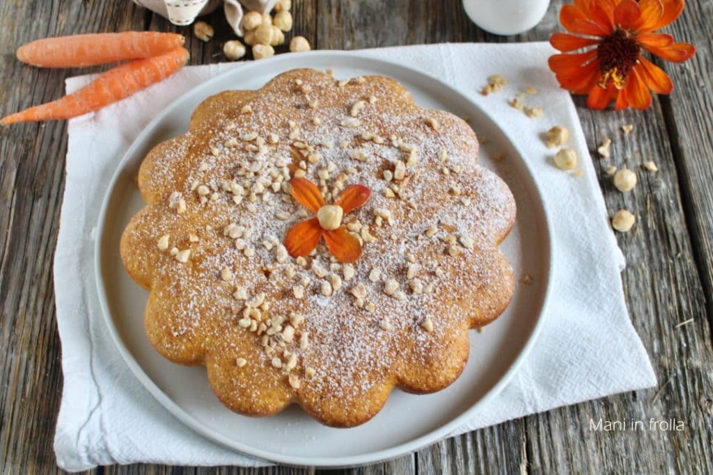 Tarta esponjosa con Zanahorias y Avellanas