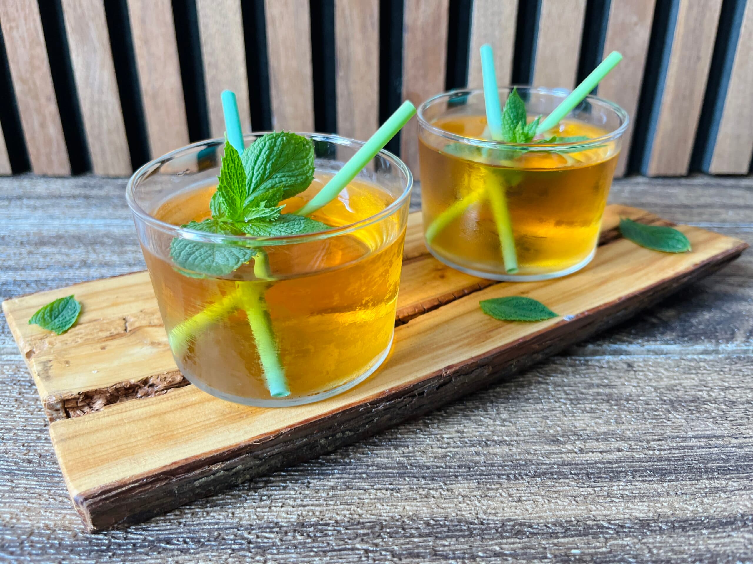 Té frío de menta hecho en casa