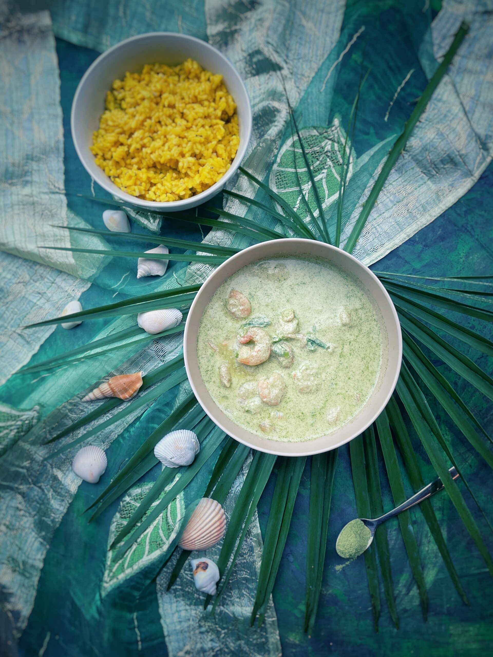 Ginataang Hipon at Malunggay (Filipinas)