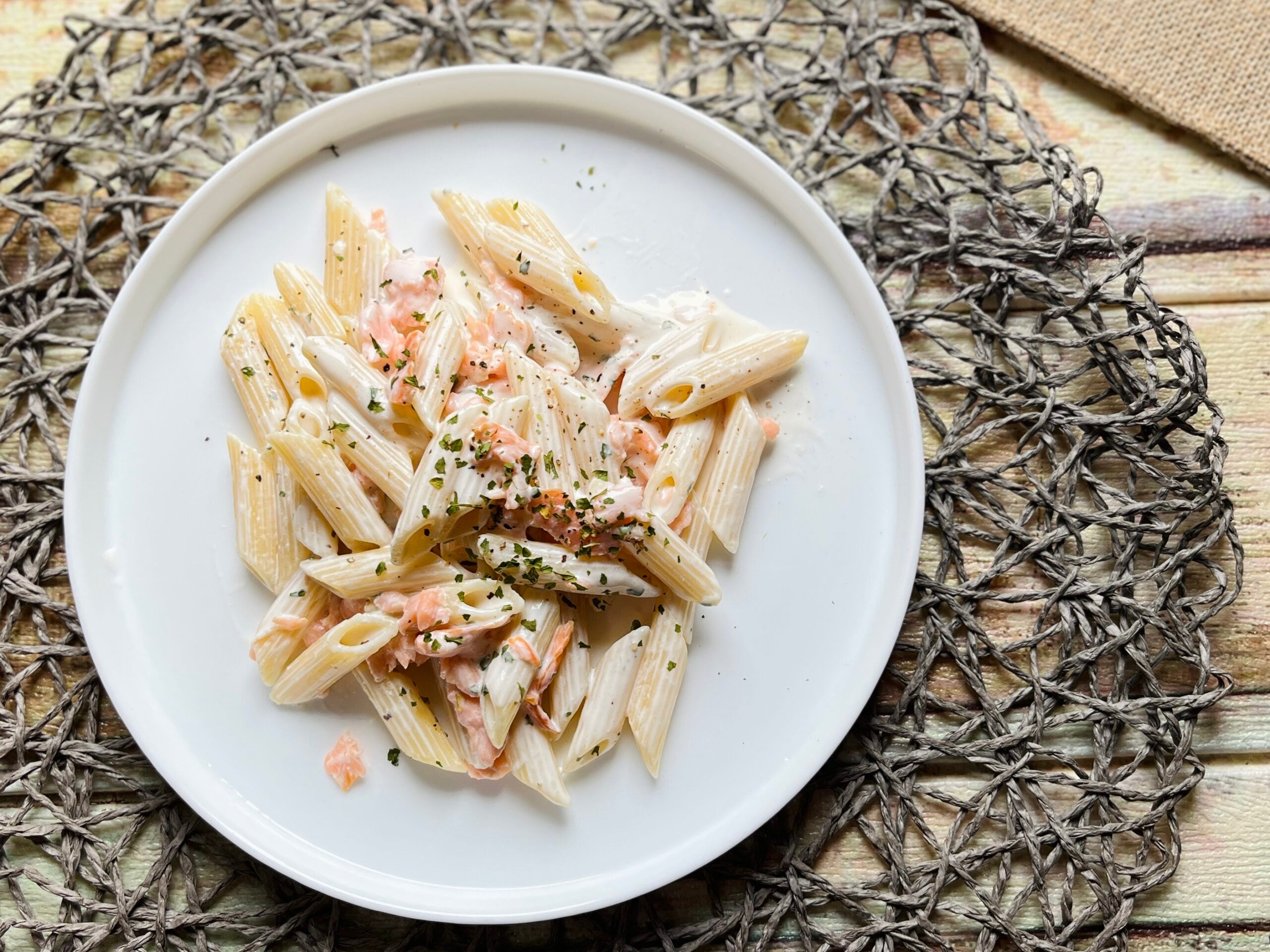 Penne con salmón ahumado