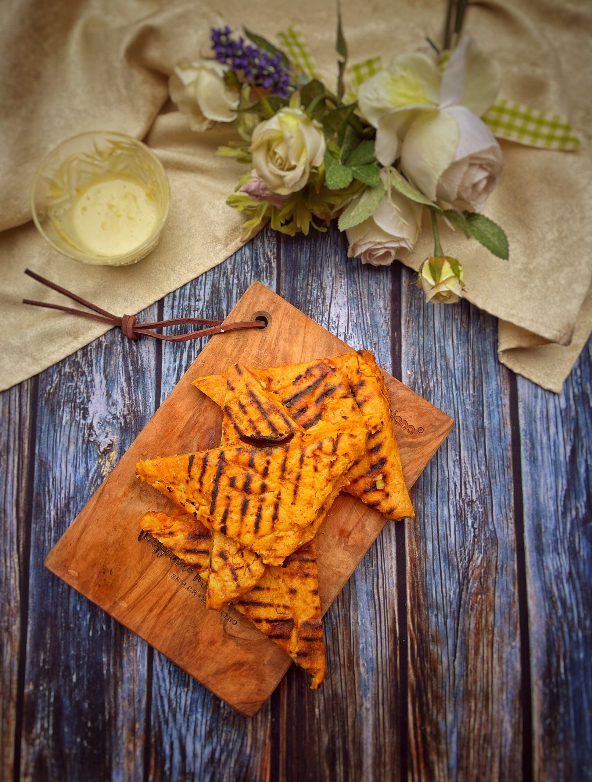 Tostada de batata con mayonesa de agua de coco