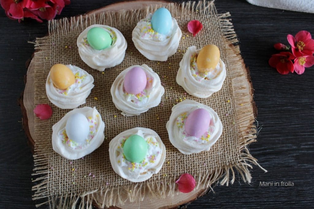 Nidos de Merengue con Huevitos