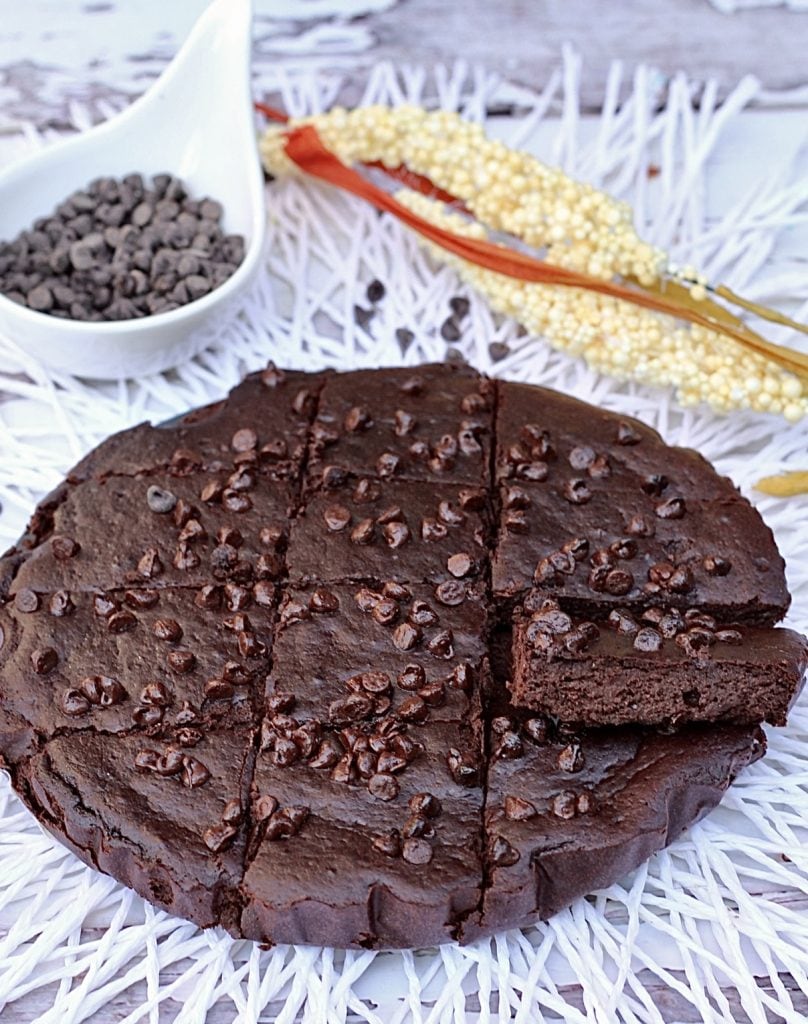 Tarta de chocolate en freidora de aire con solo 3 ingredientes y sin harina