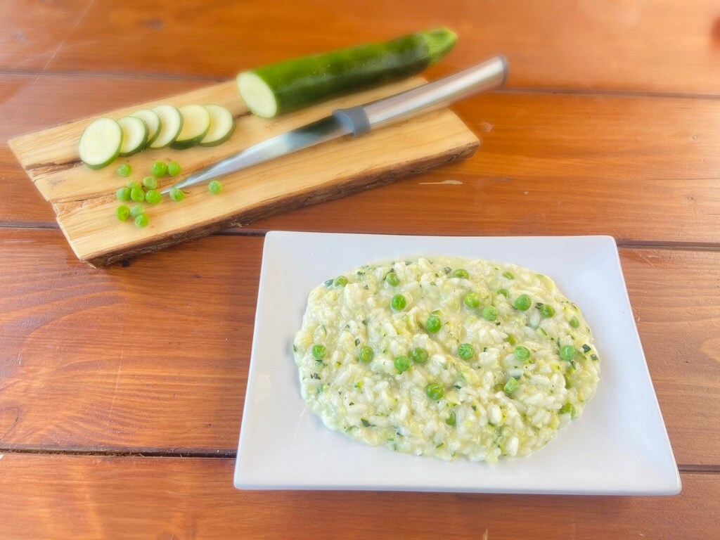 Risotto con guisantes y calabacines