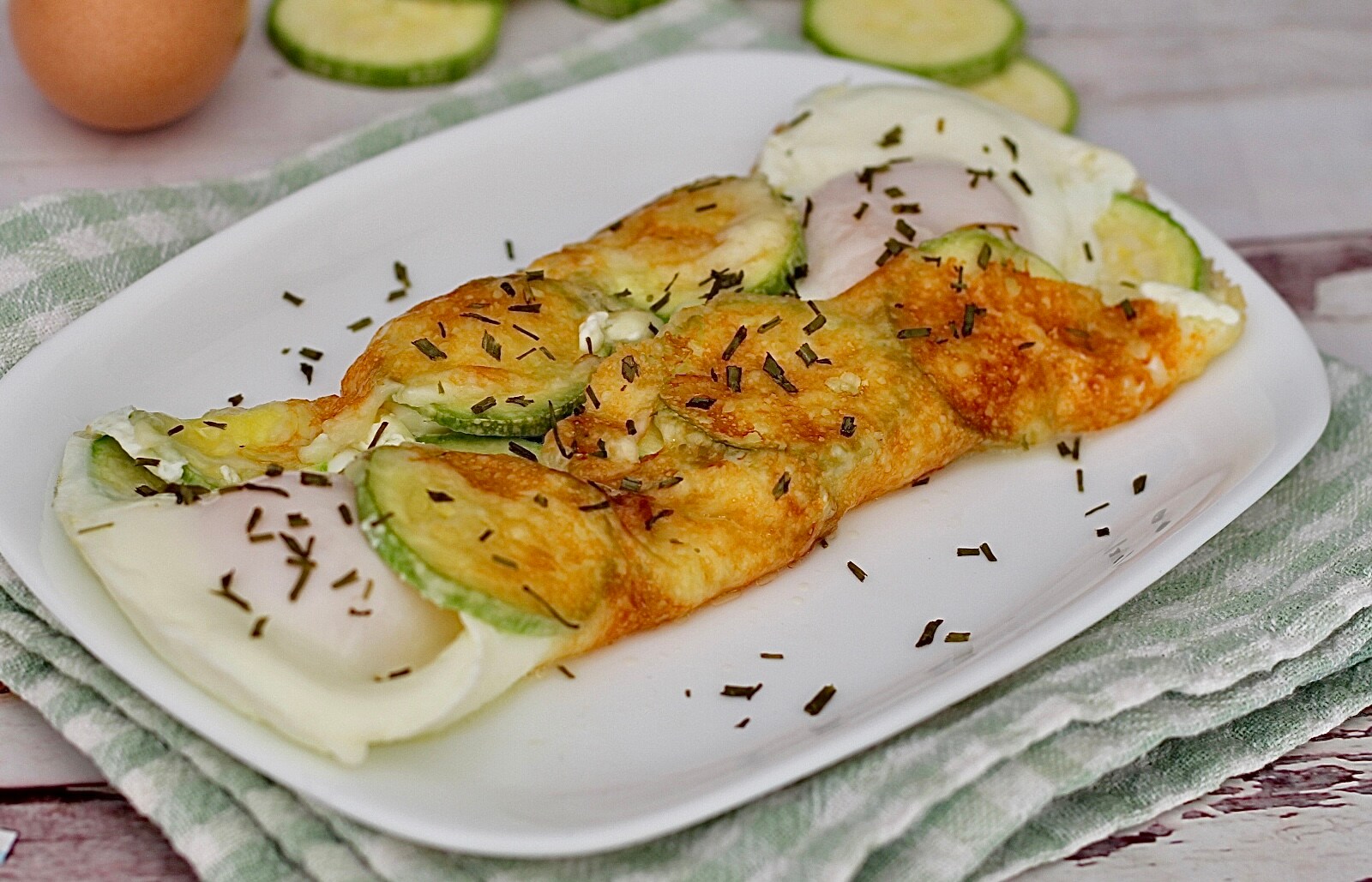 Tortilla deconstruida con sorpresa, ¡con solo 3 ingredientes conquistas a todos!