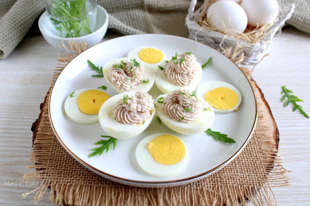 Huevos con mousse de Jamón