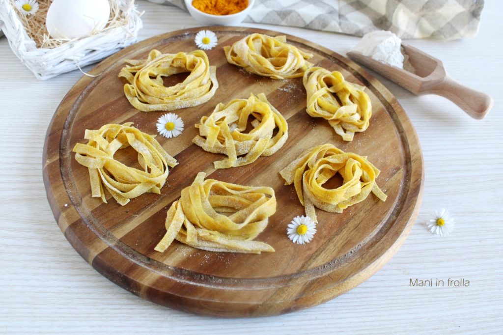 Tagliatelle a la cúrcuma