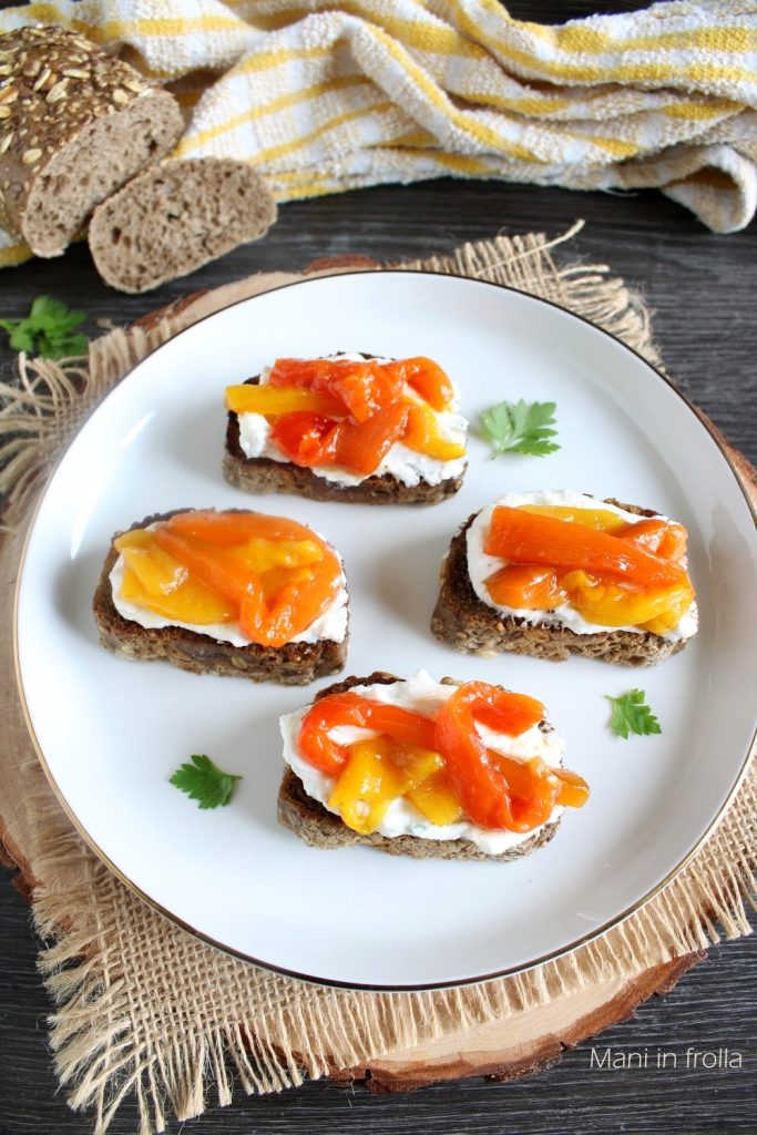 Crostini Ricotta y Pimientos