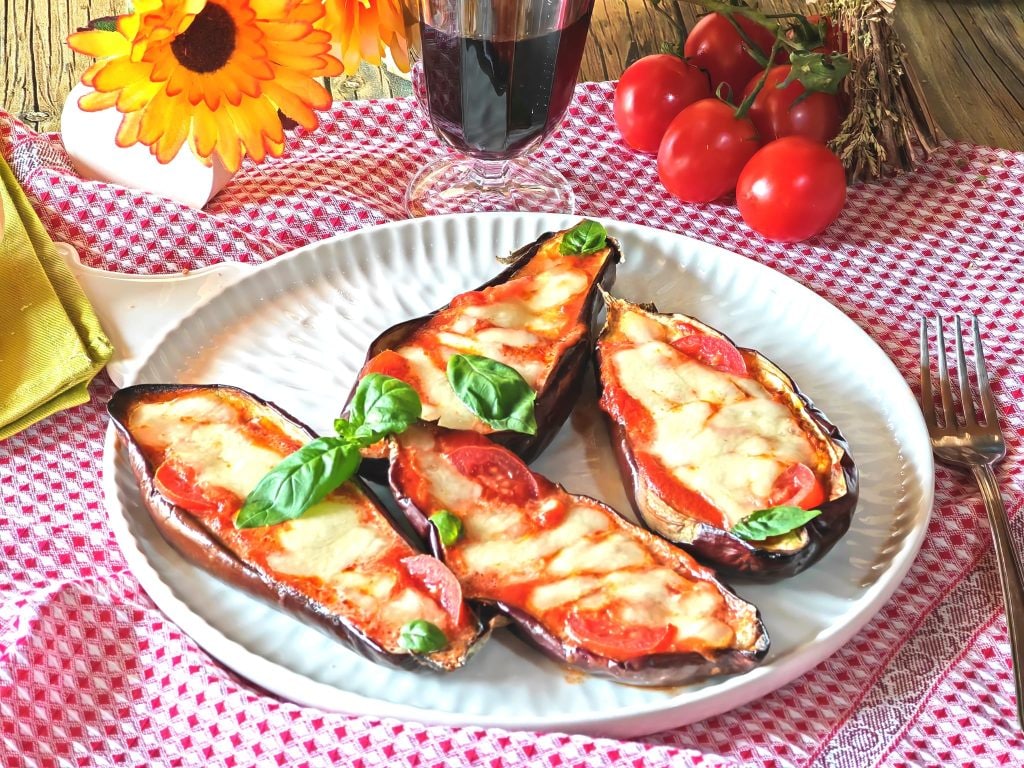 Barquitas de berenjena a la pizzaiola