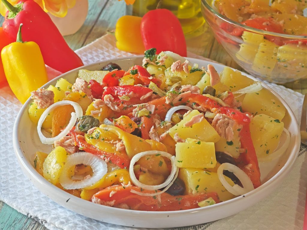 Ensalada de patatas y pimientos