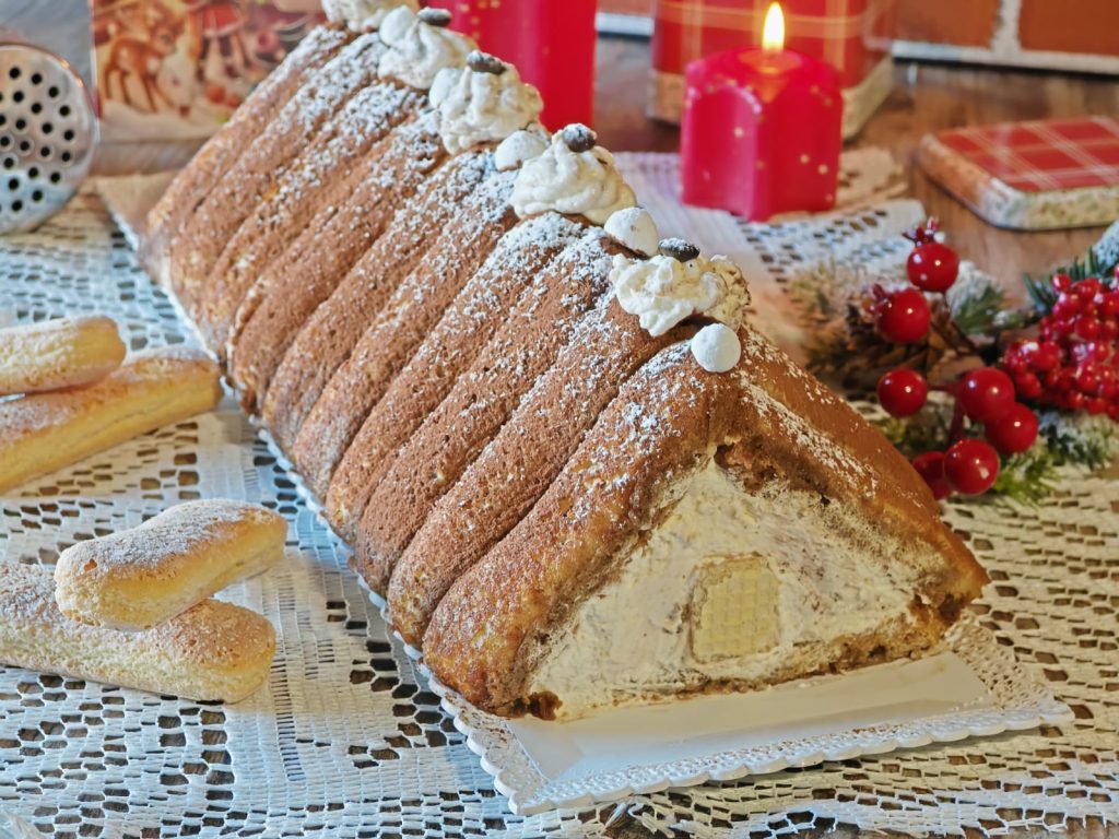 Casita de Navidad de tiramisú