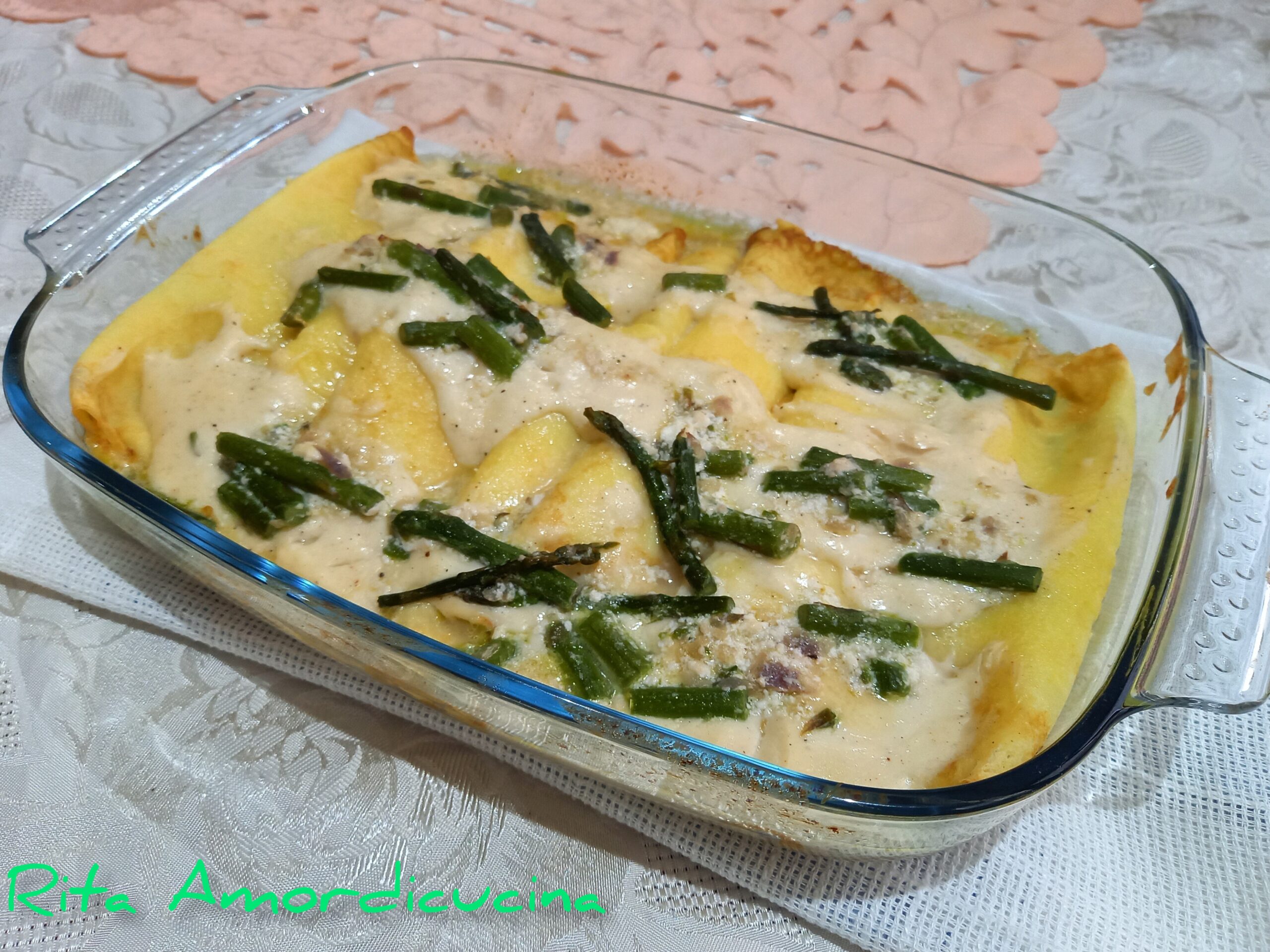 Crepes saladas de espárragos y ricotta