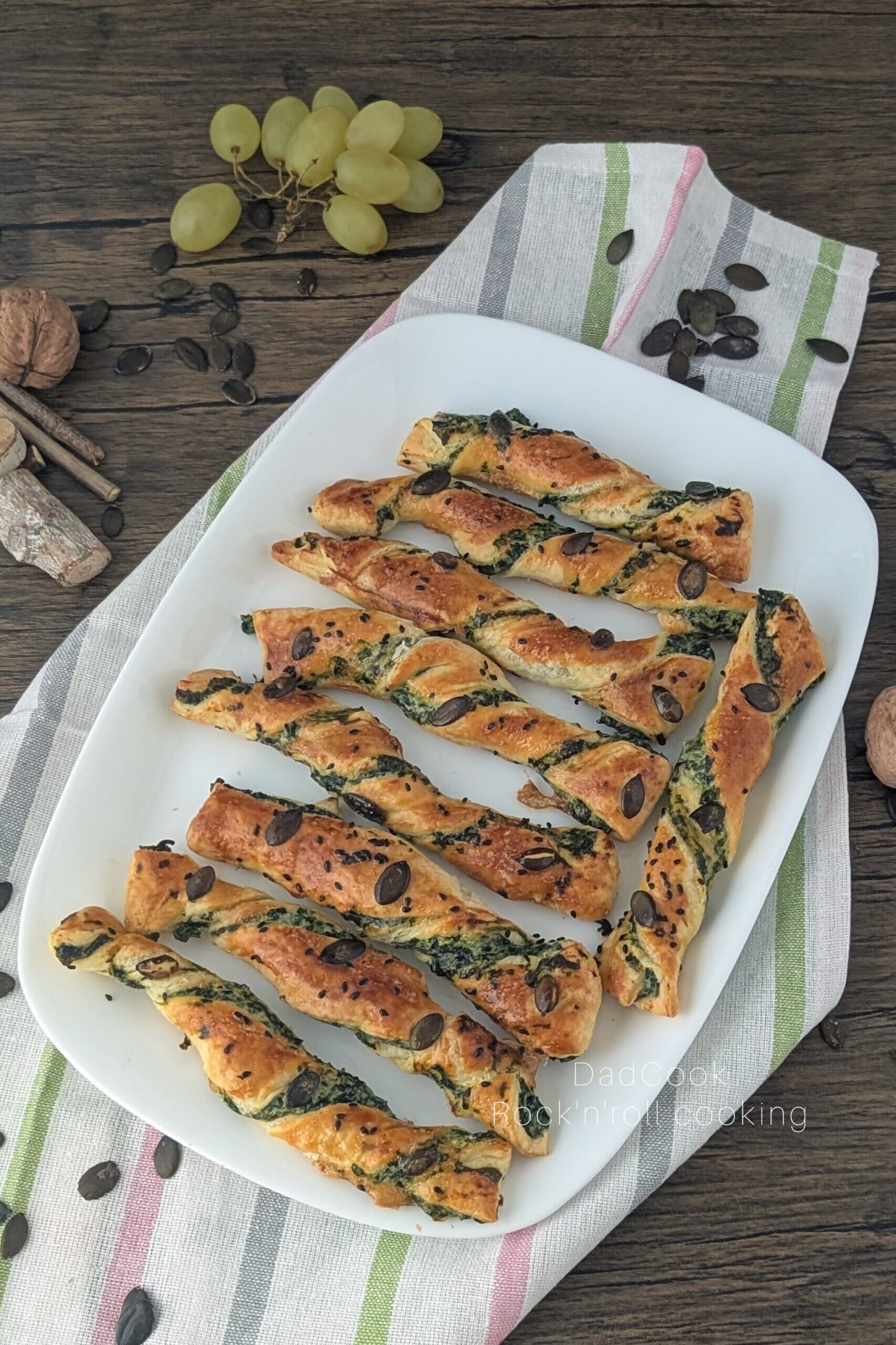 Palitos de hojaldre con relleno cremoso