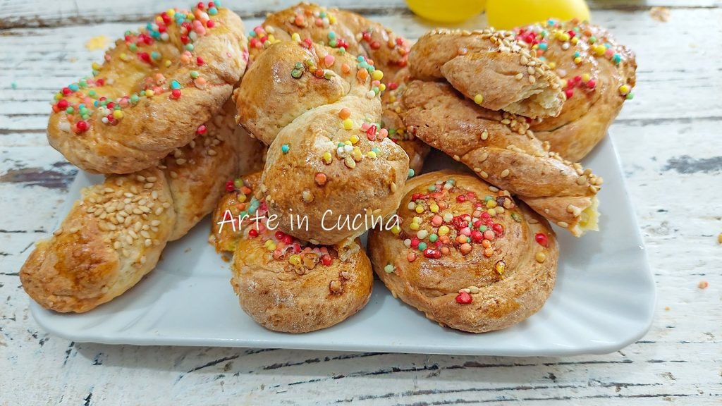 KOULOURAKIA galletas griegas de Pascua