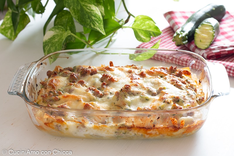 Lasaña con calabacines y salchicha