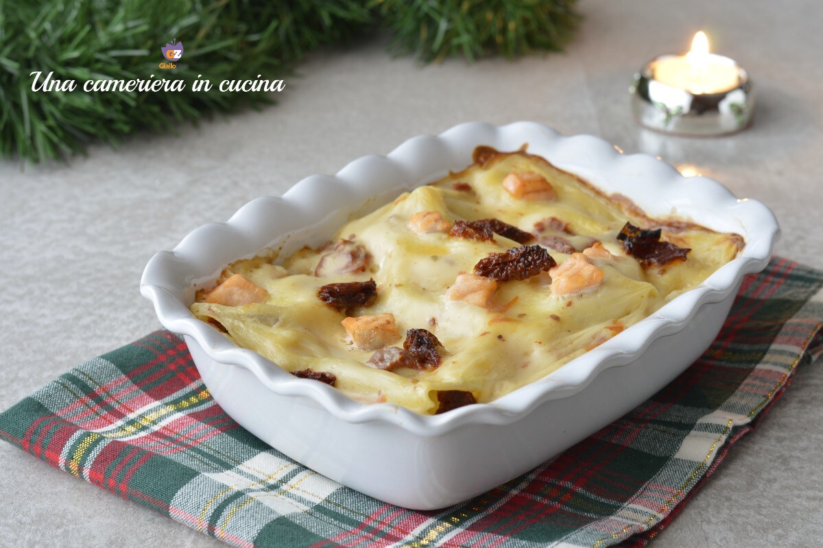 Lasaña de salmón y tomates secos