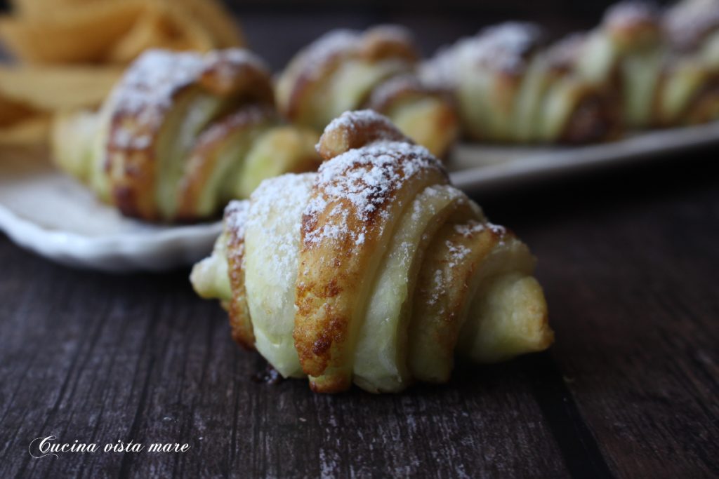 Mini croissants de pistacho Cocina vista al mar