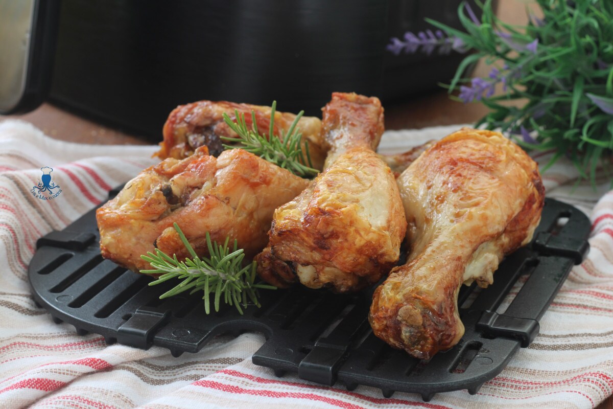 Muslos de pollo asado en freidora de aire