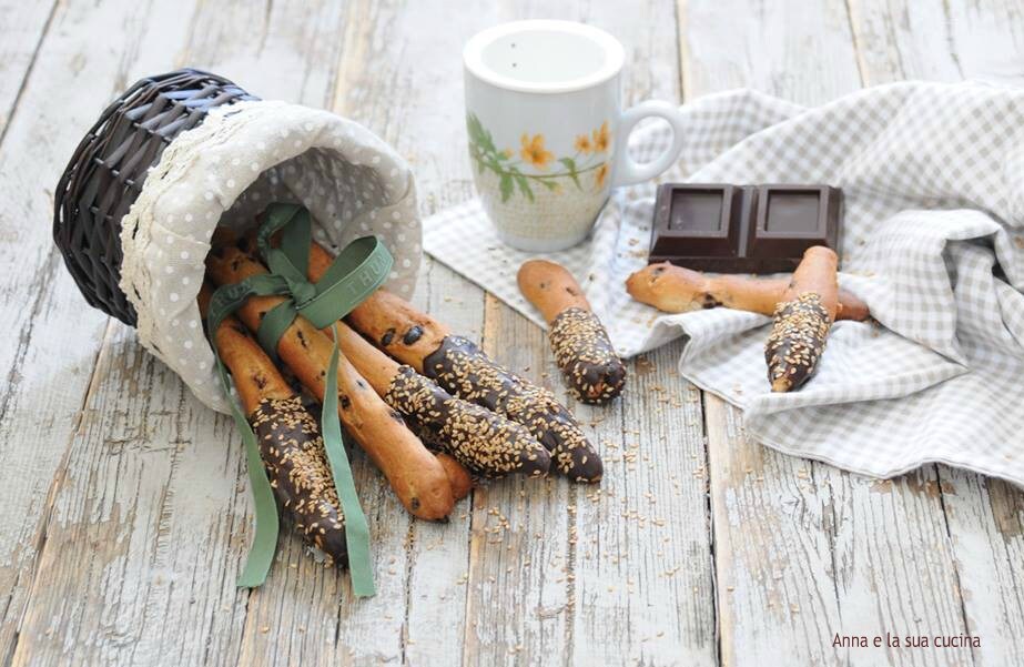 Palitos de pan brioche con chocolate