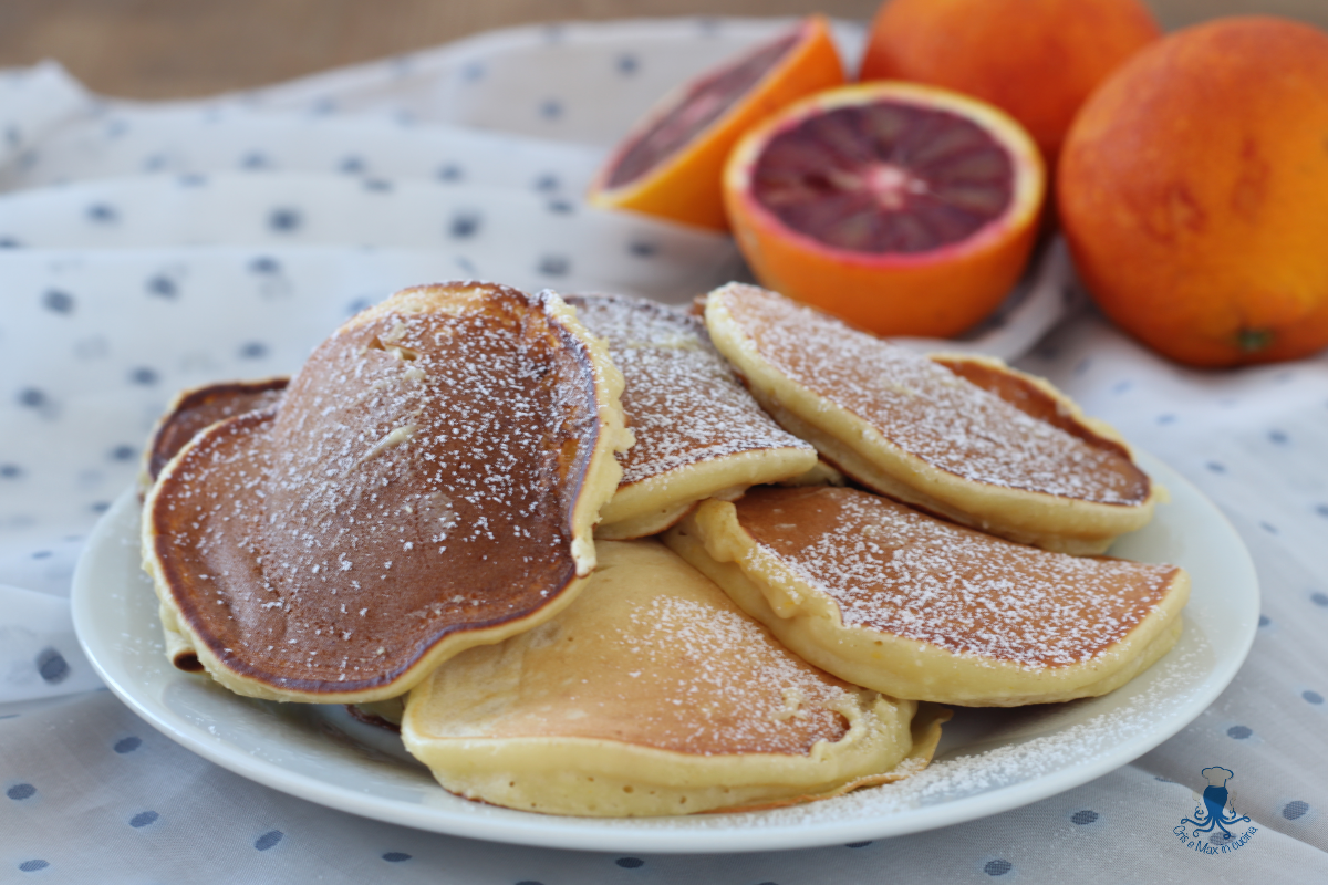 Pancakes de ricotta y naranja, receta fácil y rápida.