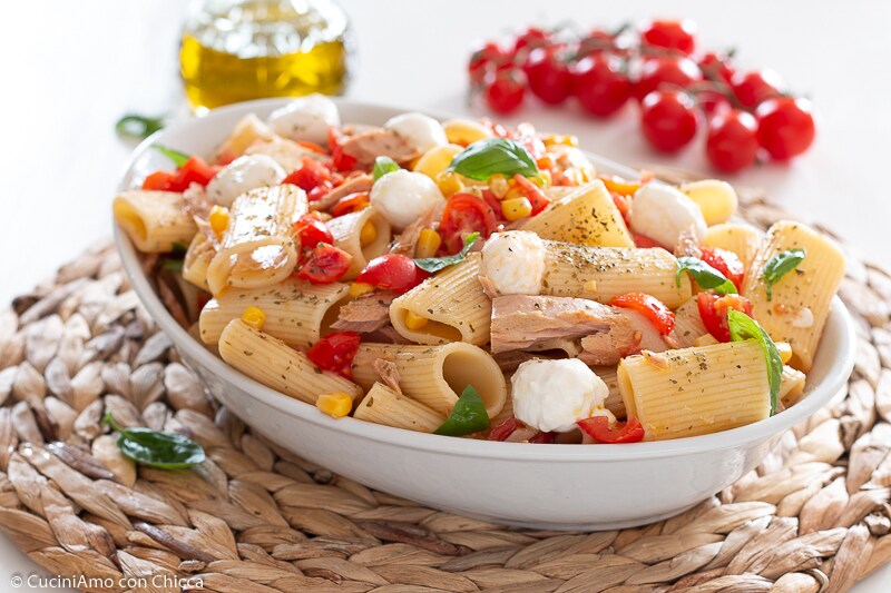 PASTA FRÍA CON ATÚN Y TOMATITOS