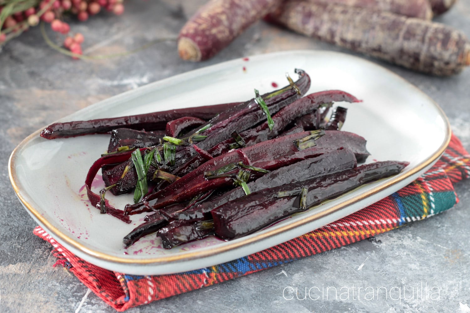 Zanahorias moradas glaseadas con miel