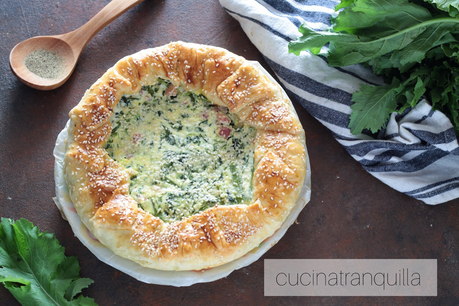 Tarta rústica con grelos y panceta