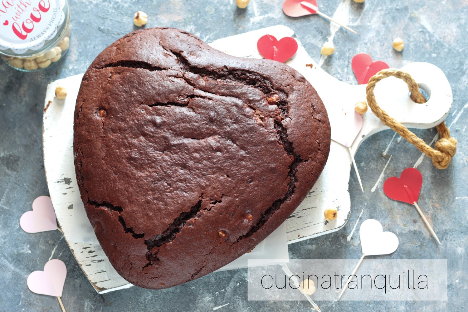 Tarta corazón con crema de avellanas