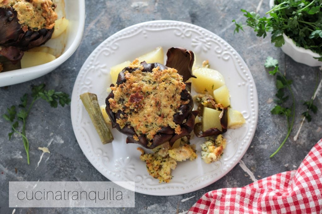 Alcachofas rellenas con pan y mortadela