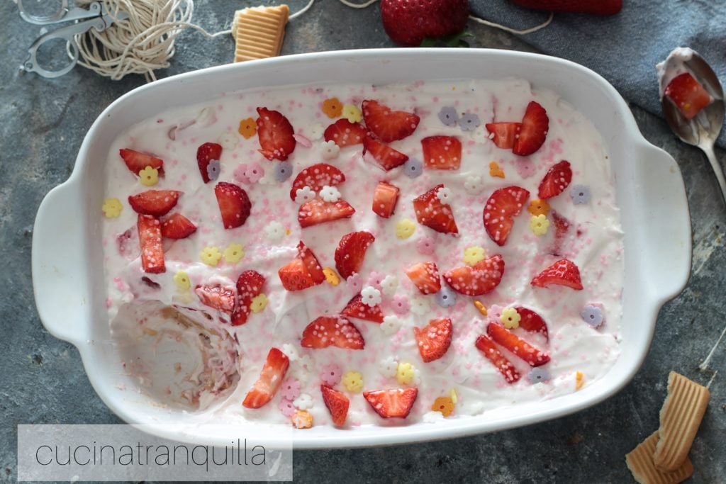 Tarta fría de fresas con mascarpone y nata