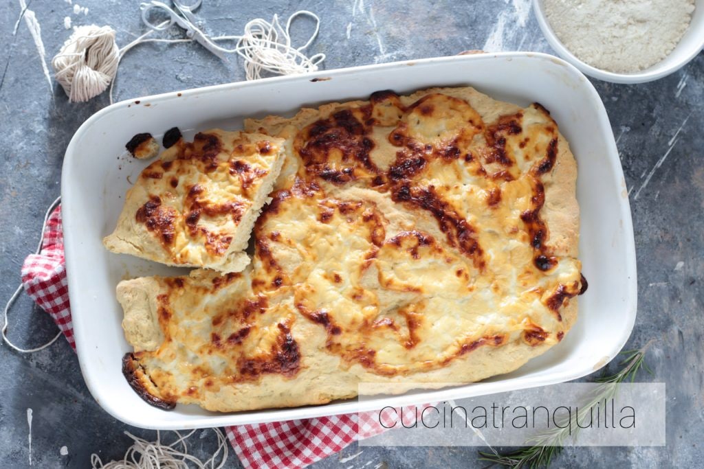 Focaccia con stracchino sin larga fermentación