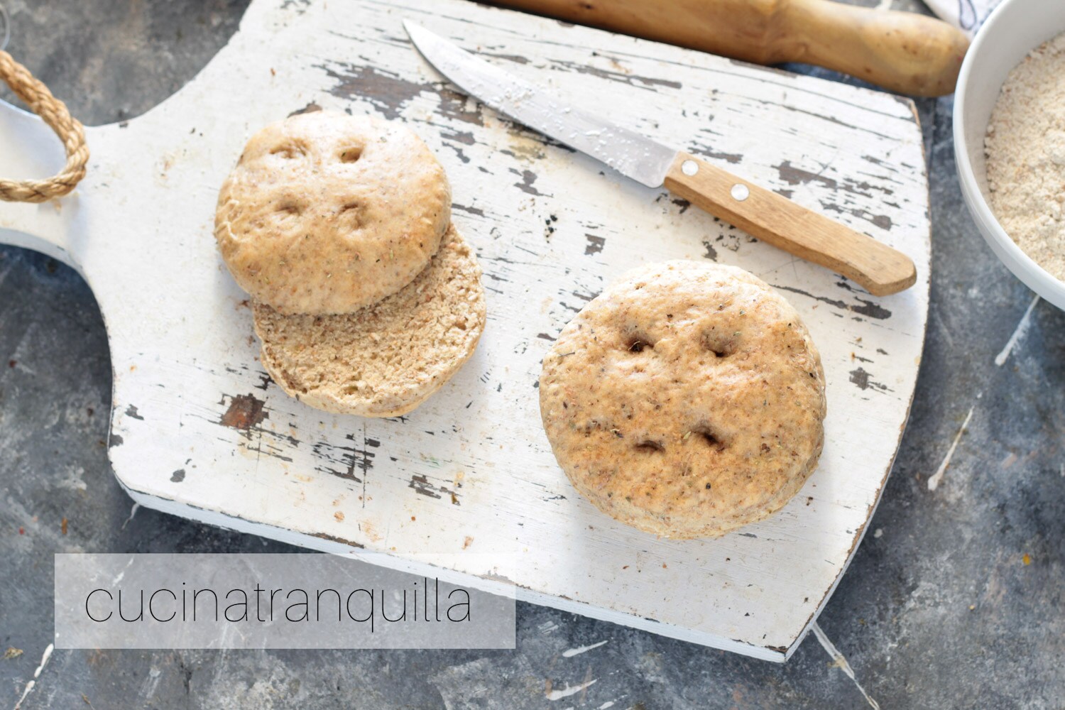 Panecillos de cereales con orégano