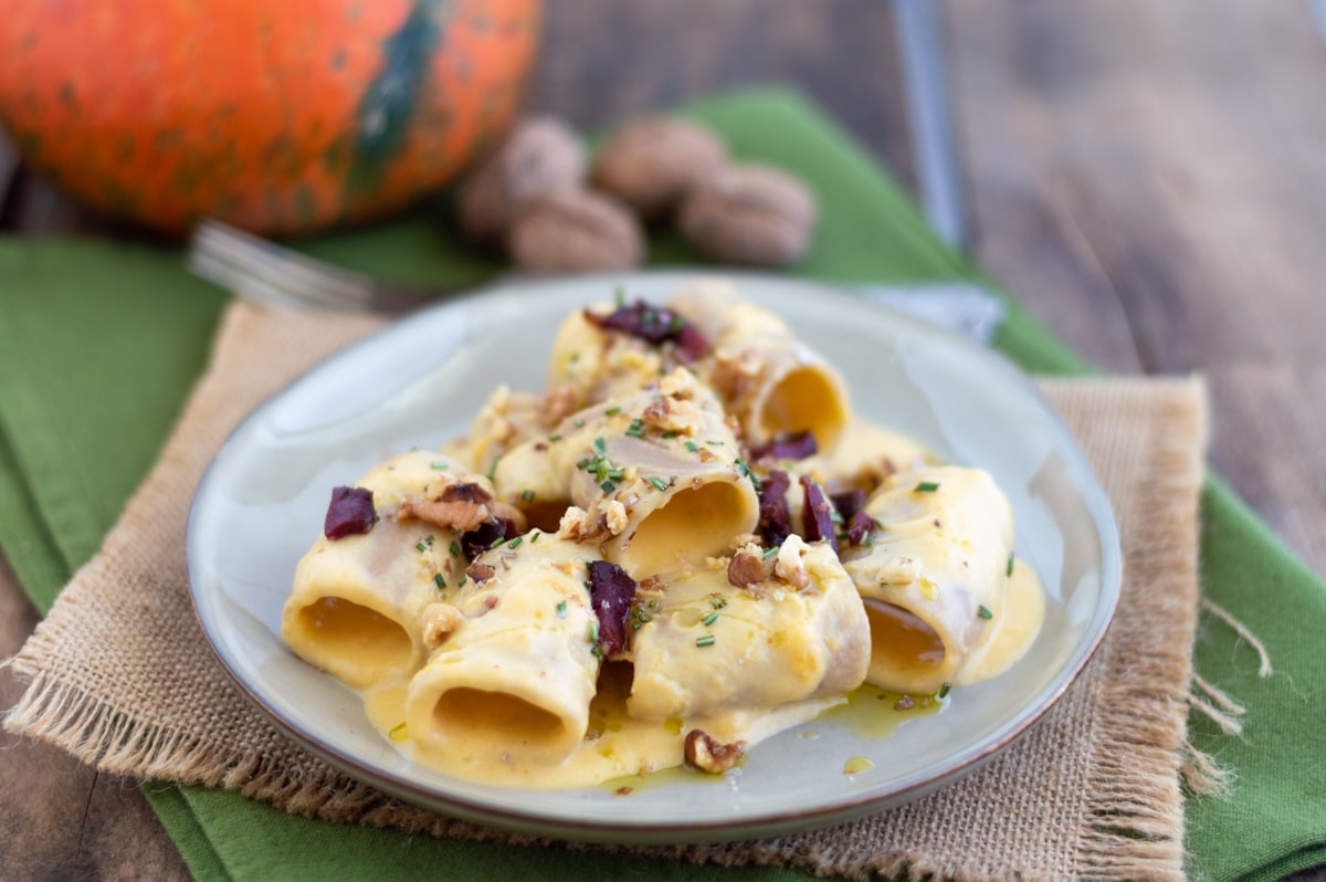 Paccheri con crema de calabaza y speck