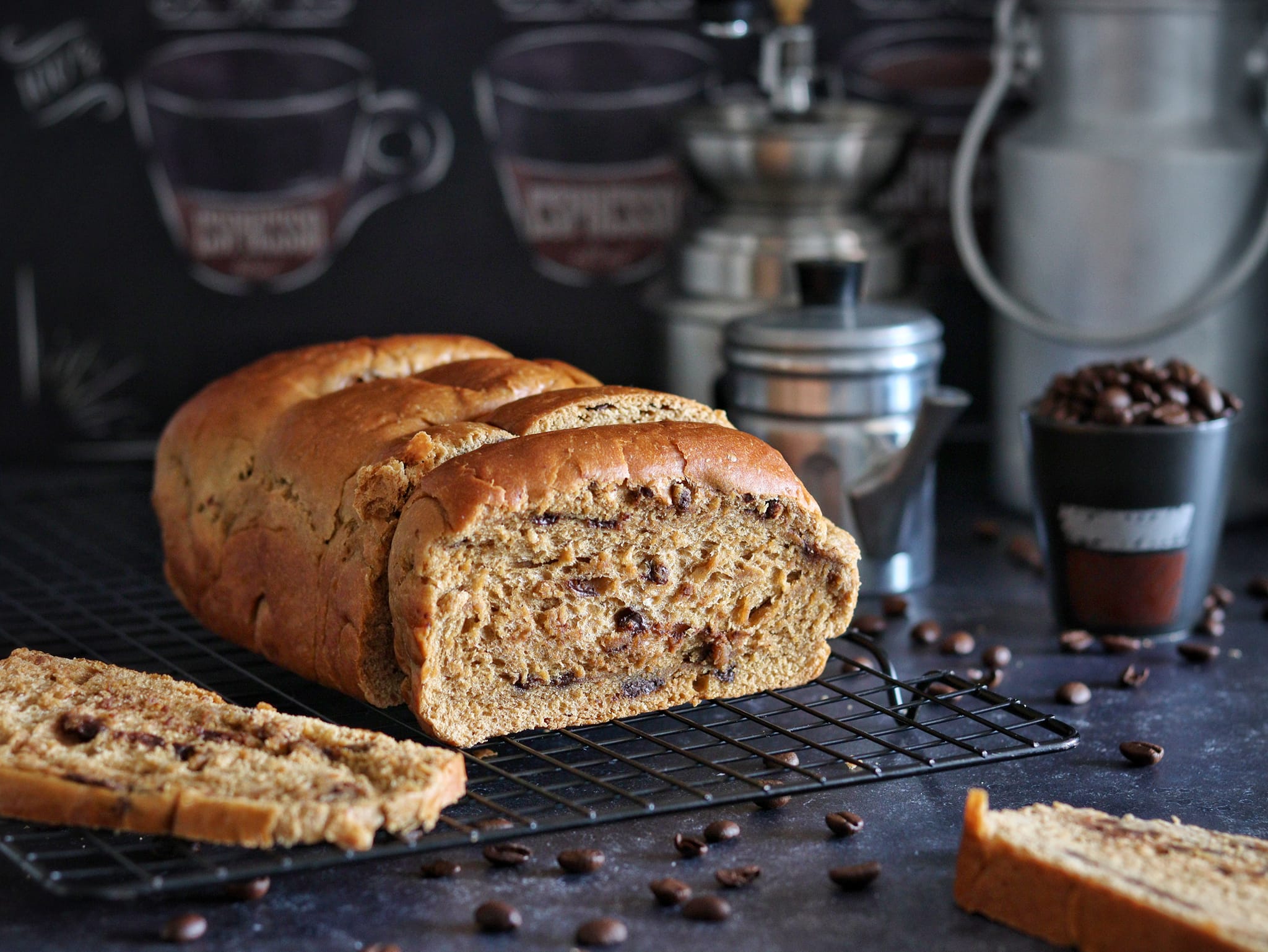 Pan brioche al café