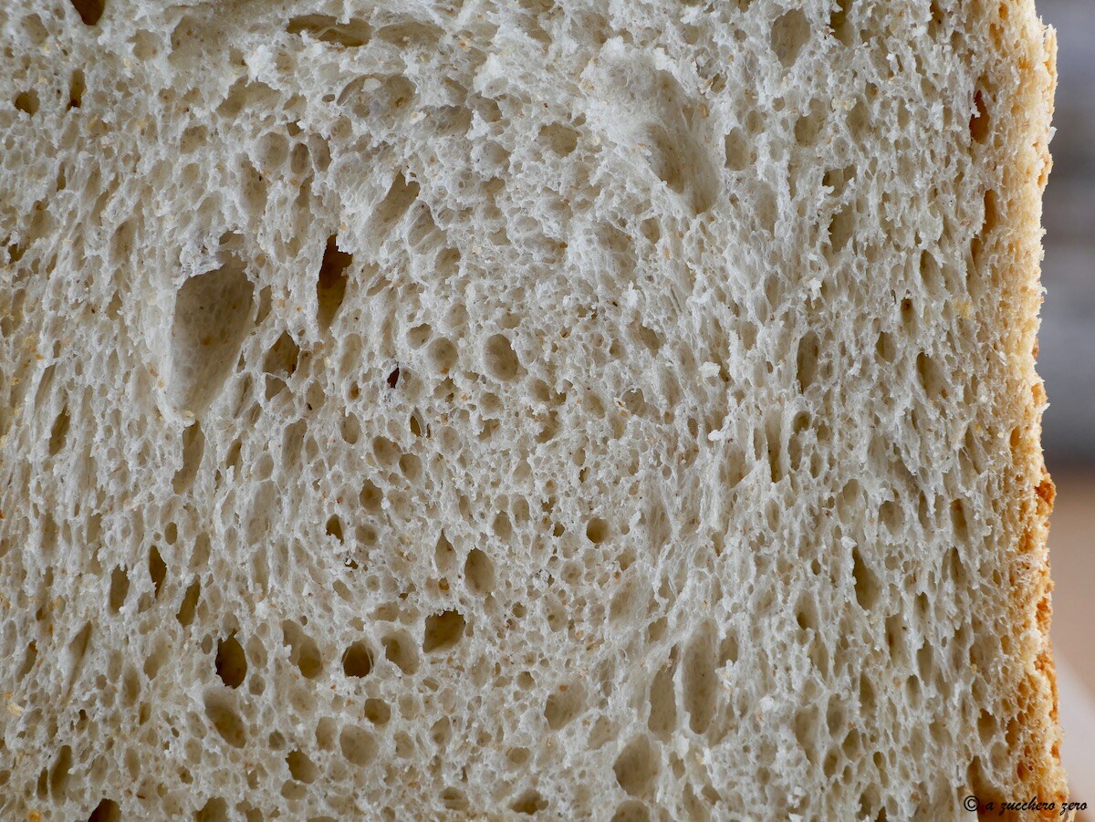 Pan con harina de bajo índice glucémico con máquina de pan método poolish