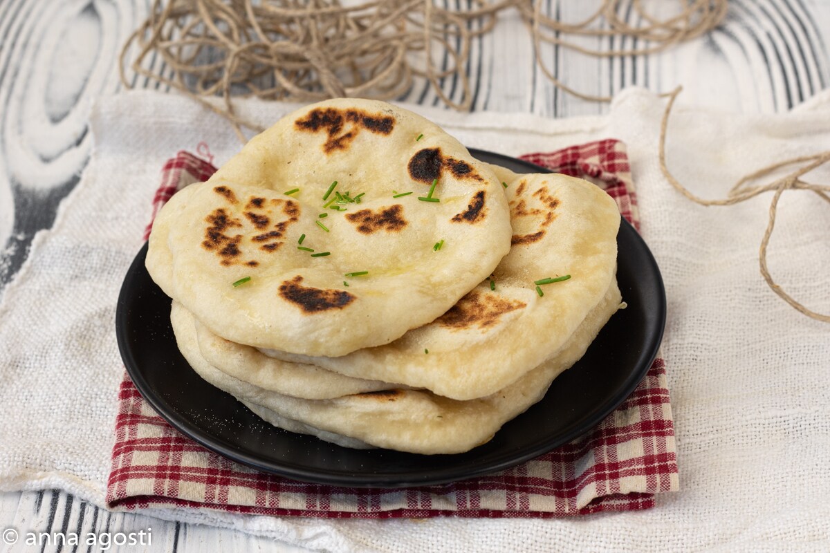 Pan naan en sartén receta india