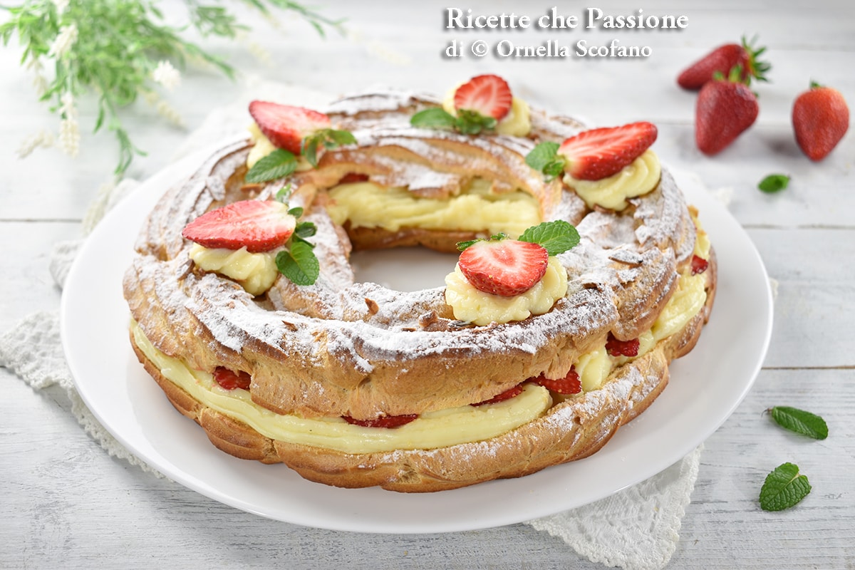 Paris Brest con crema y fresas