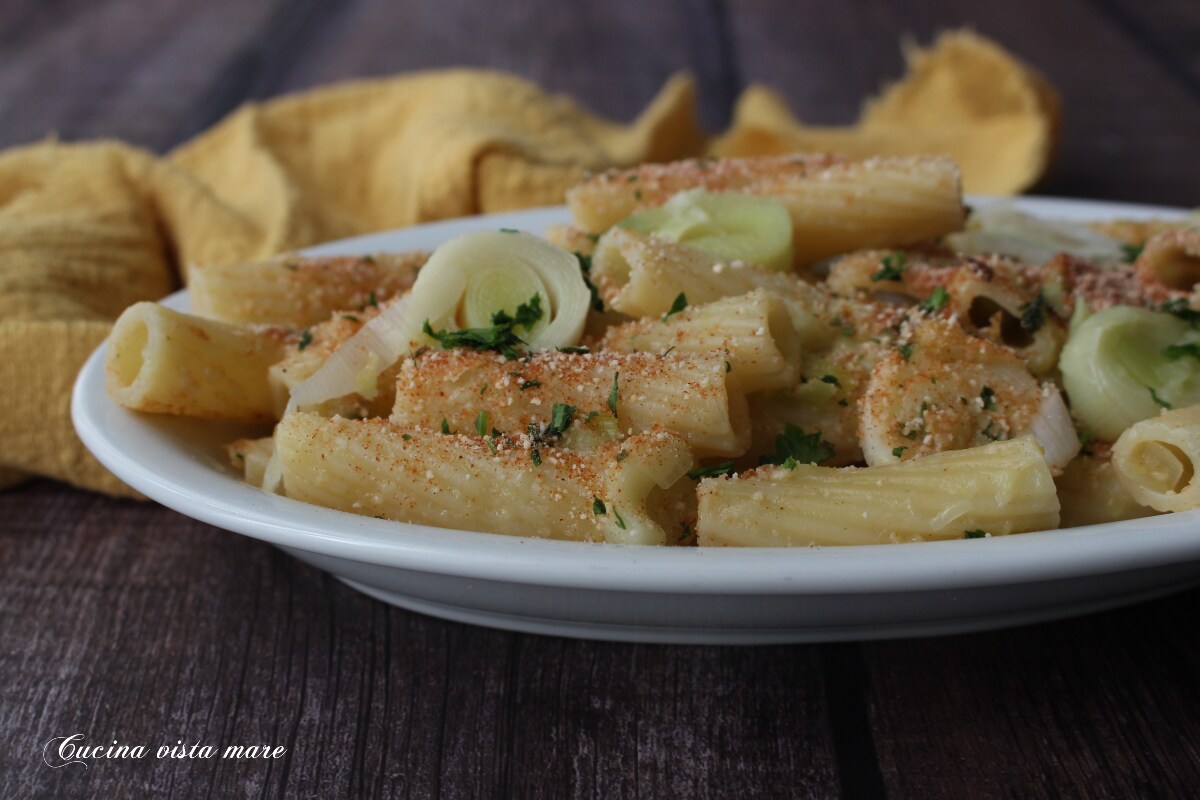 Pasta con crema de puerros